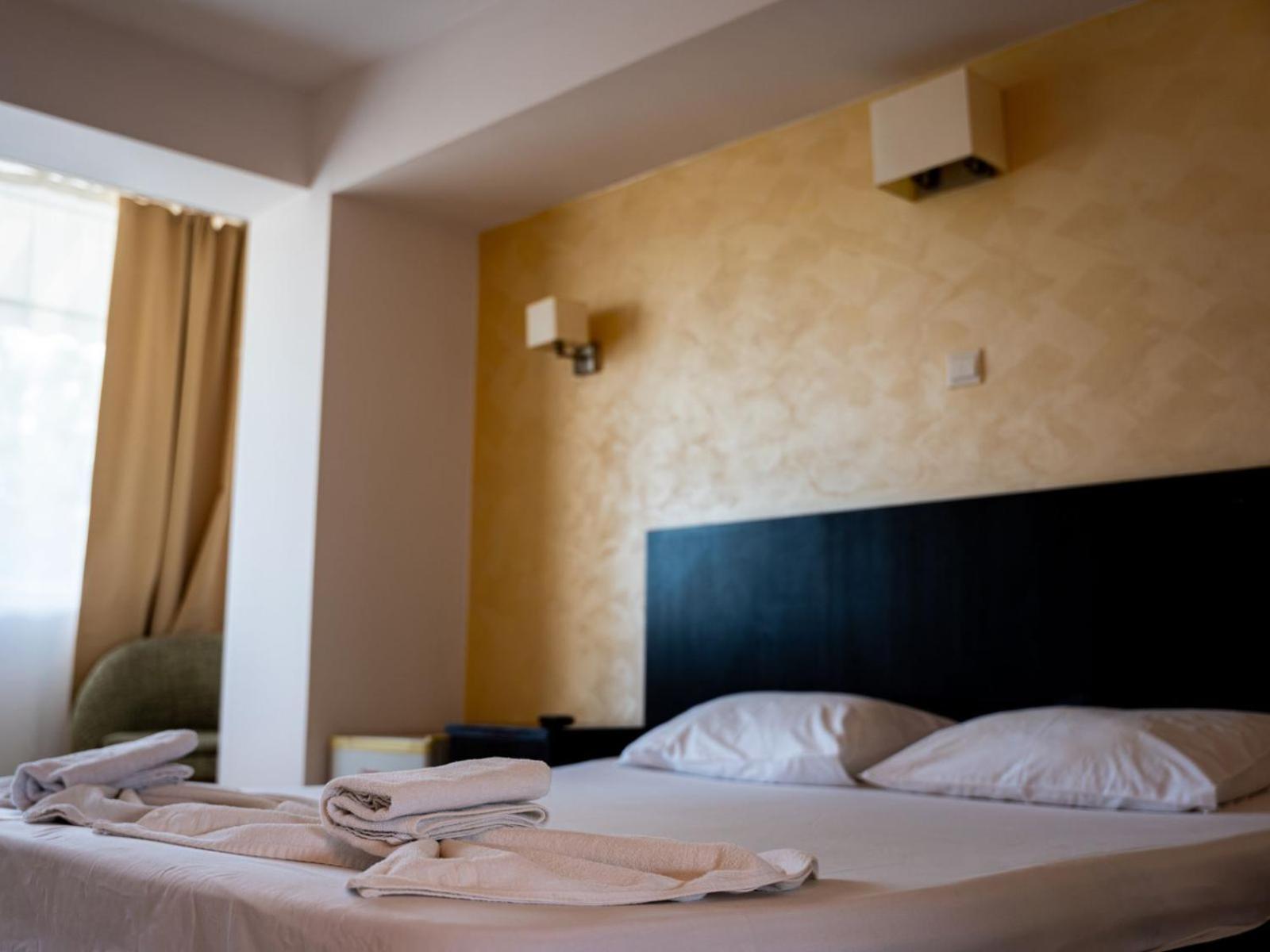 Complex Vraja Marii Costinesti Hotel Exterior photo
